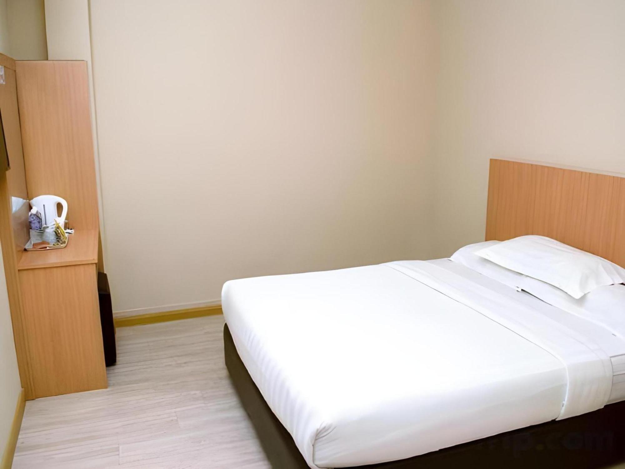 Hotel Capital O 89344 Avenue 3*