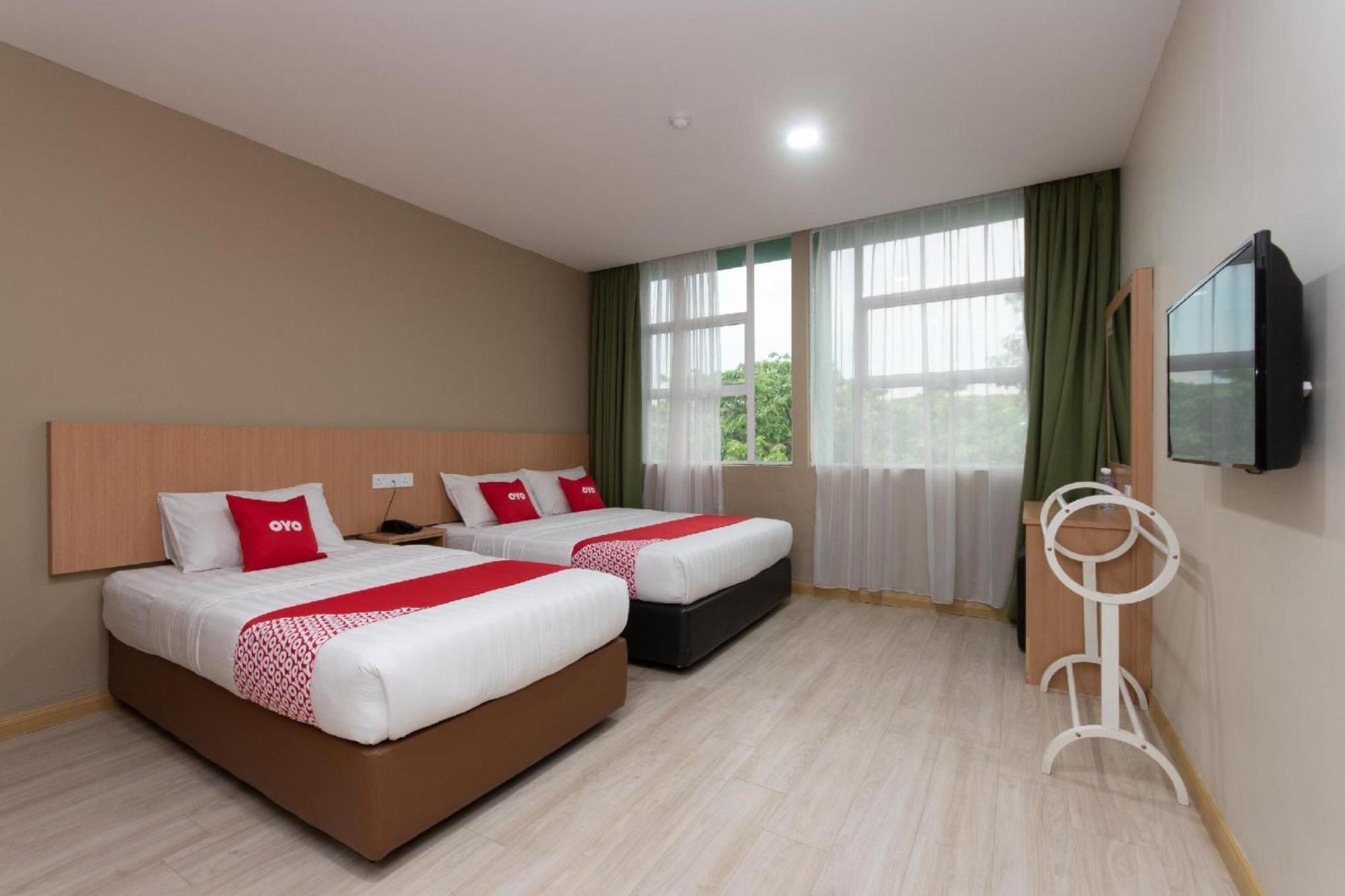 Capital O 89344 Avenue Hotel 3*