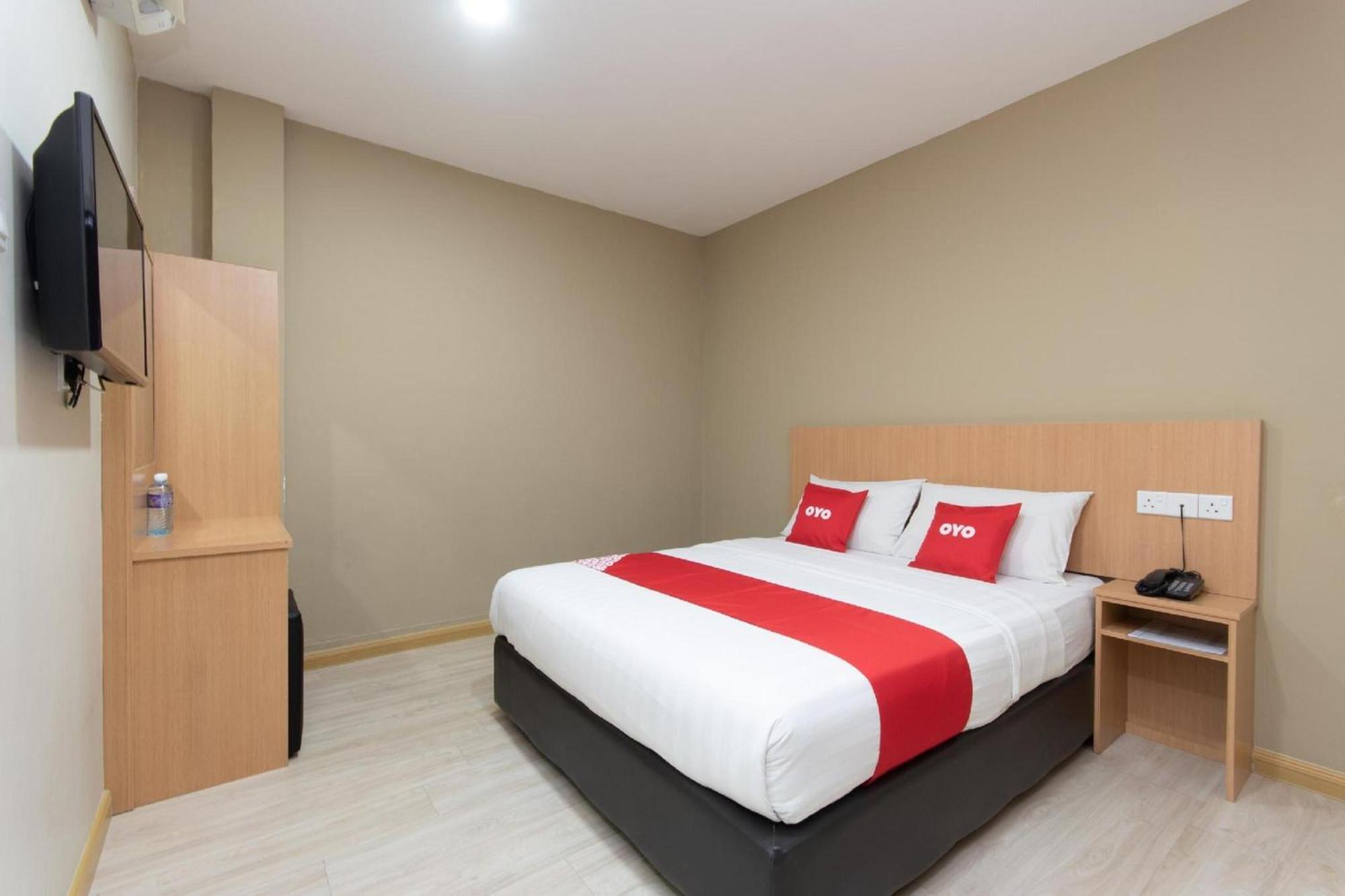 Capital O 89344 Avenue Hotel 3*