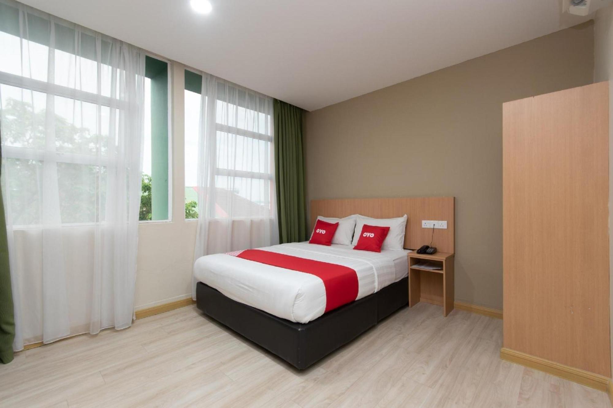Hotel Capital O 89344 Avenue