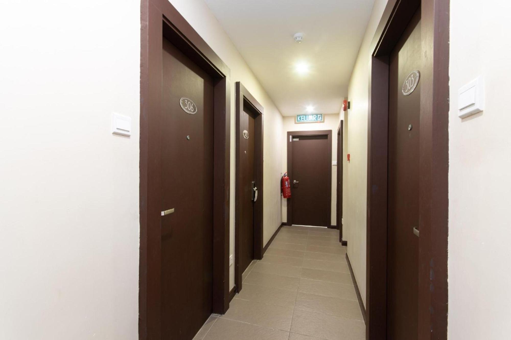 Hotel Capital O 89344 Avenue Labuan